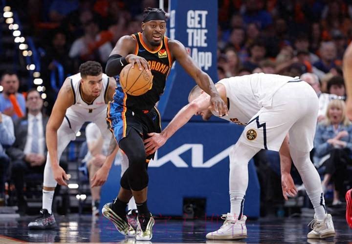 多尔特场边采访全文：切特一直镇守内线，干扰对手大量投篮